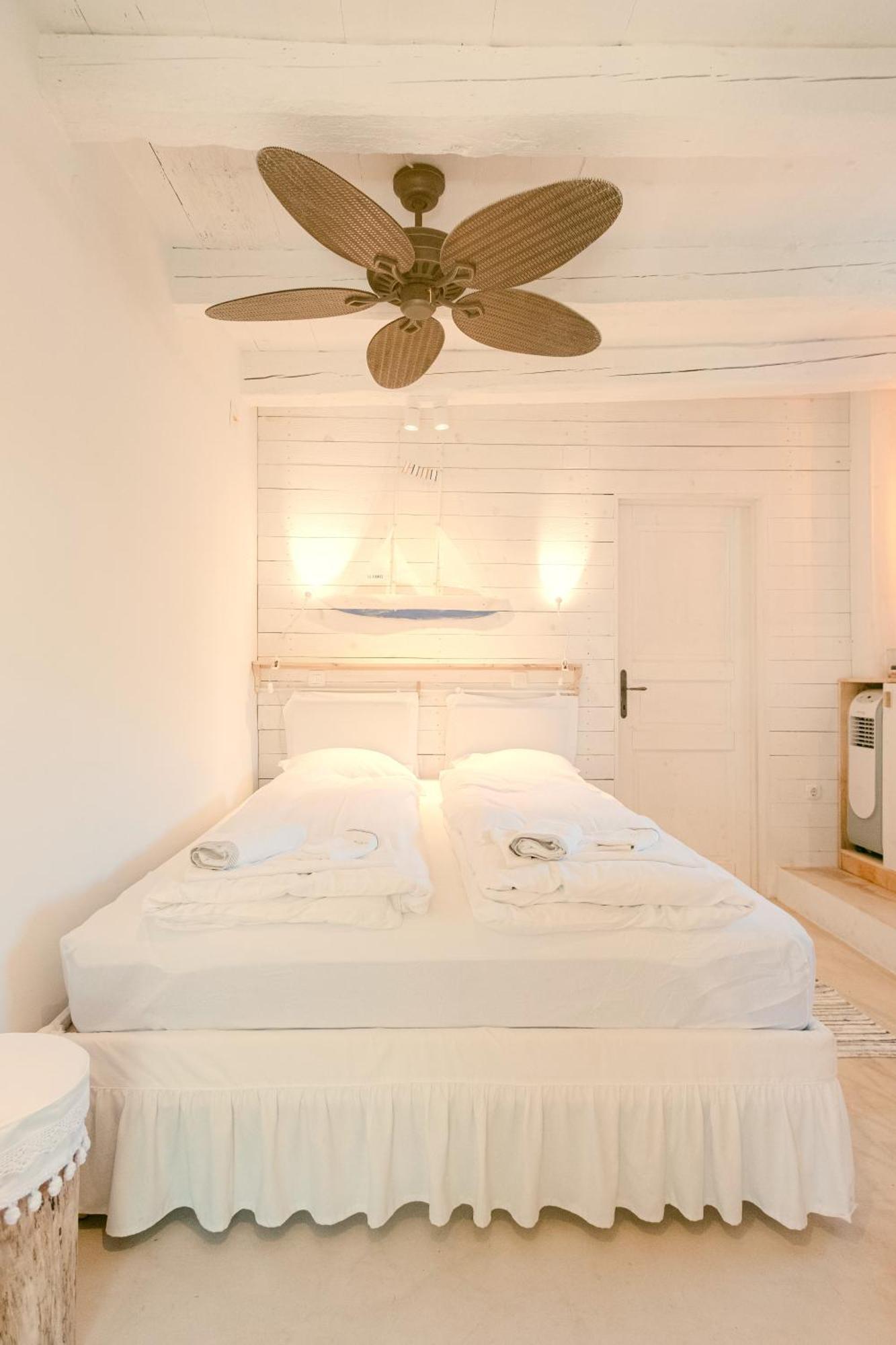 Pavi Apartments Romantic Stone House K13 Kornic Ngoại thất bức ảnh